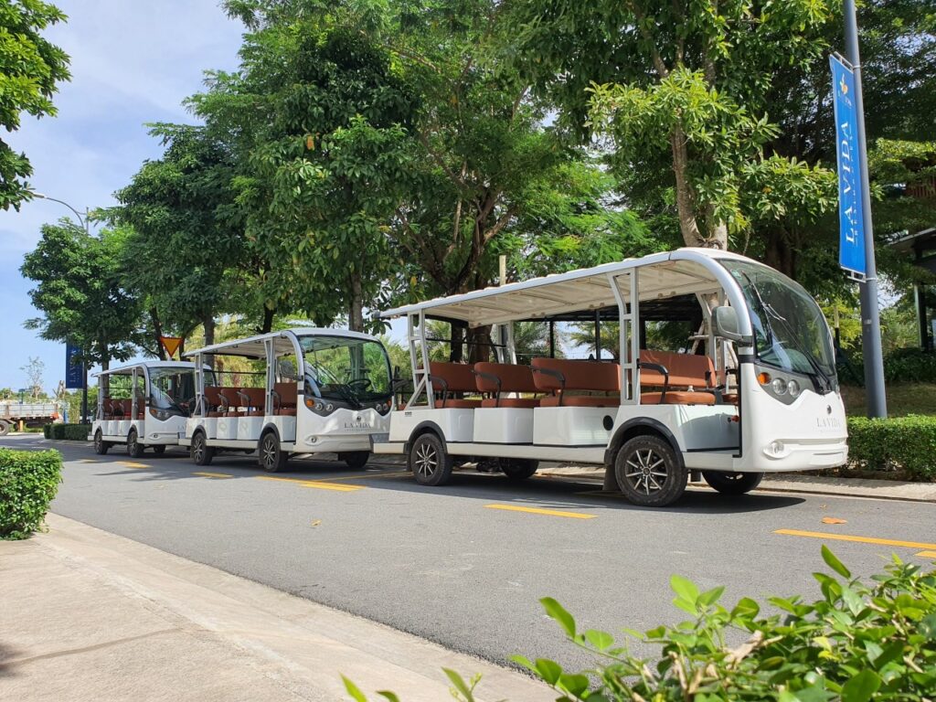 xe bus điện chở khách